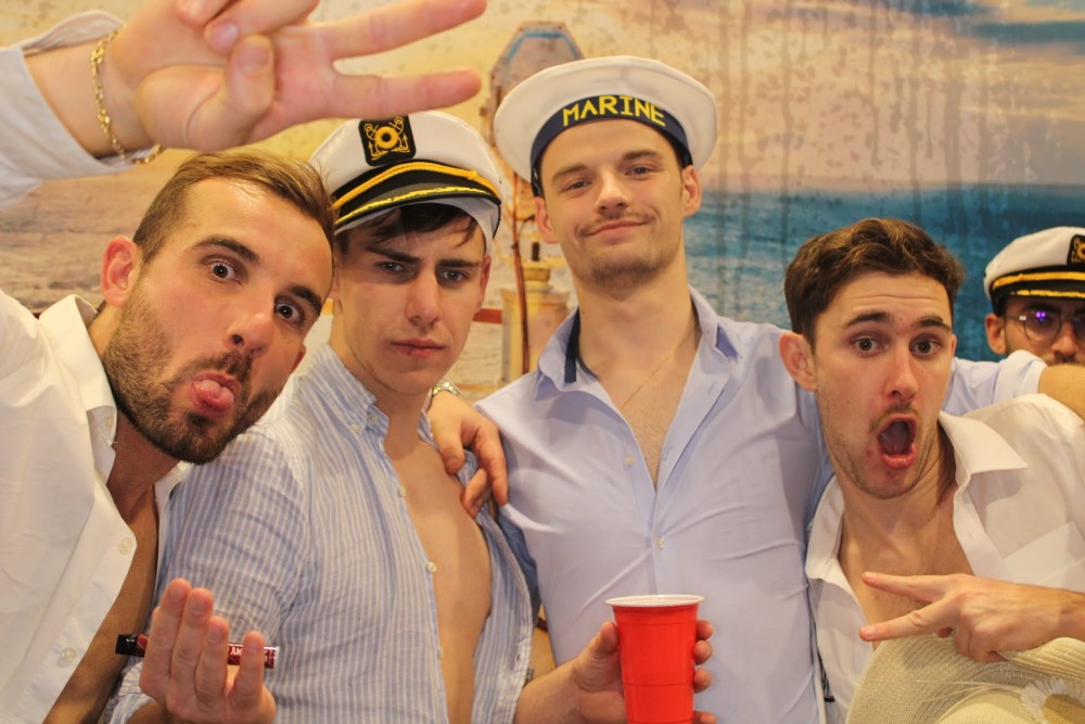 04_11_23__23_42_33_0