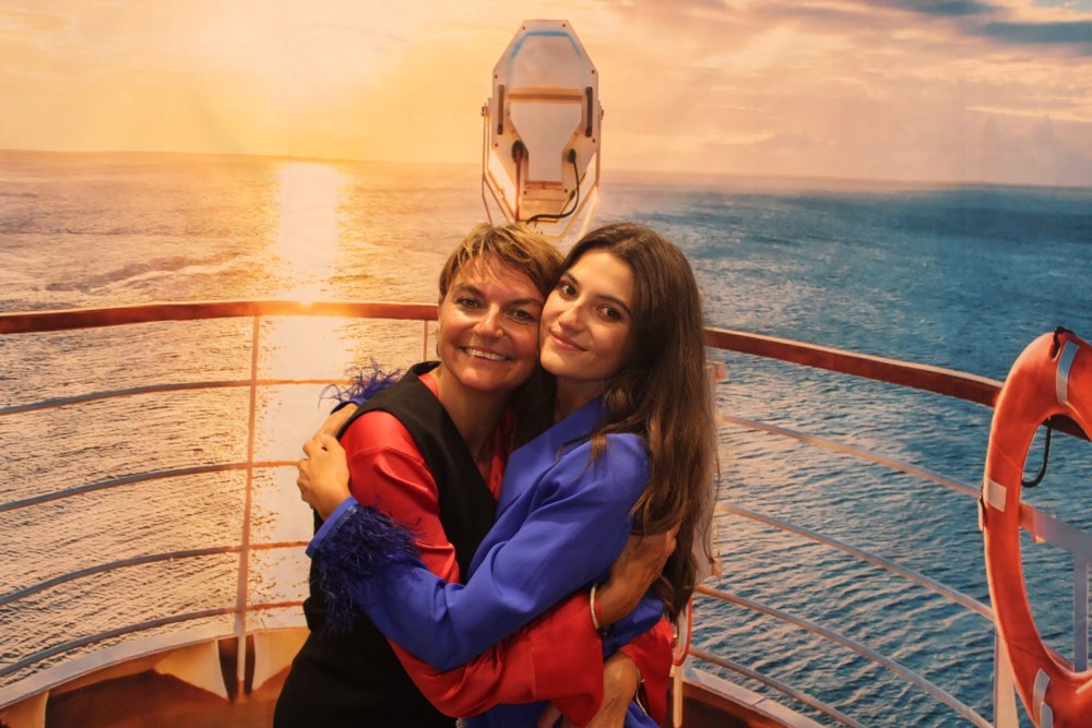 04_11_23__23_27_31_0