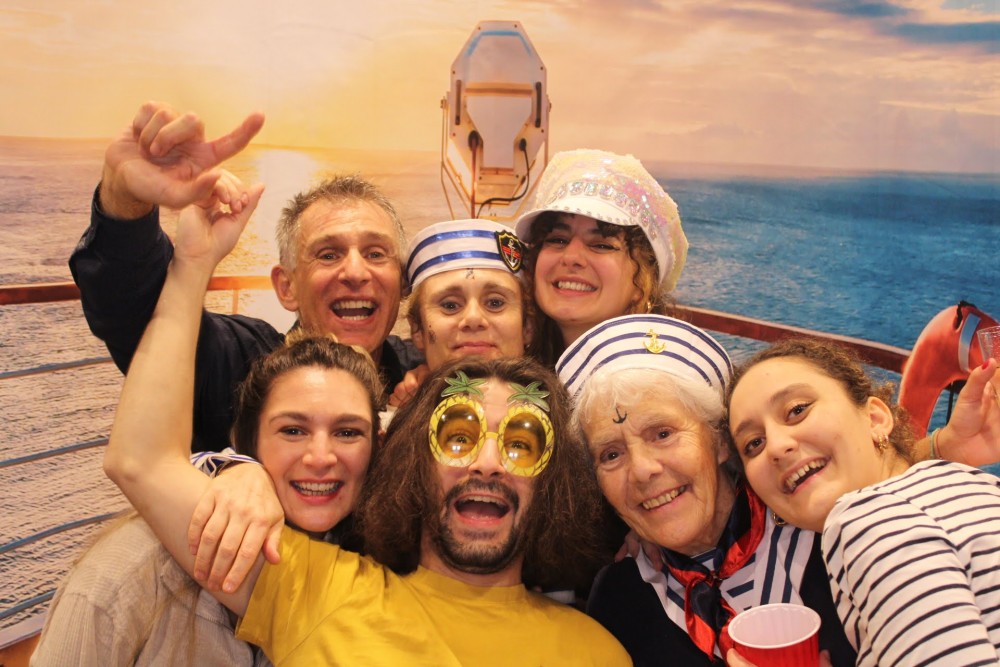 04_11_23__22_32_24_0