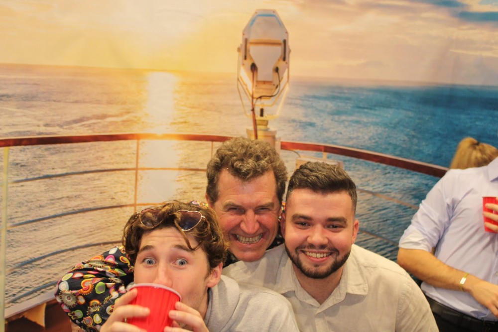 04_11_23__20_35_00_0