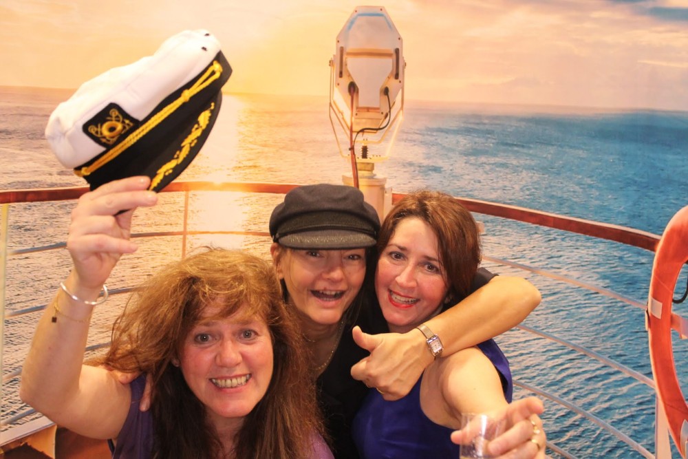 04_11_23__21_38_34_0