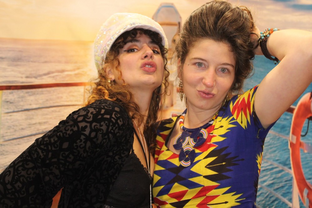 04_11_23__20_49_12_0