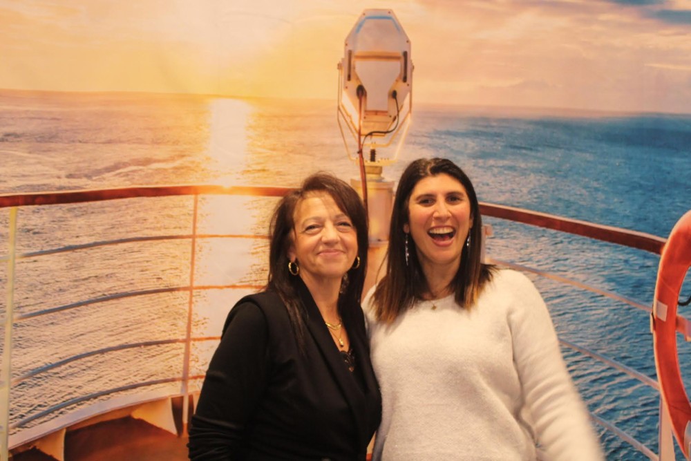 04_11_23__21_56_59_0