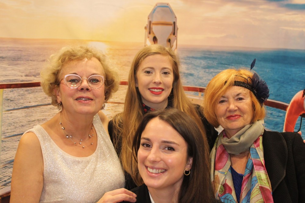 04_11_23__19_45_43_0