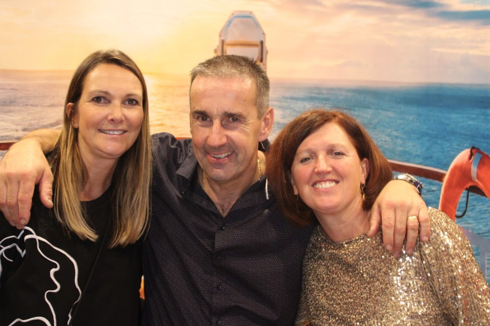 04_11_23__22_58_32_0