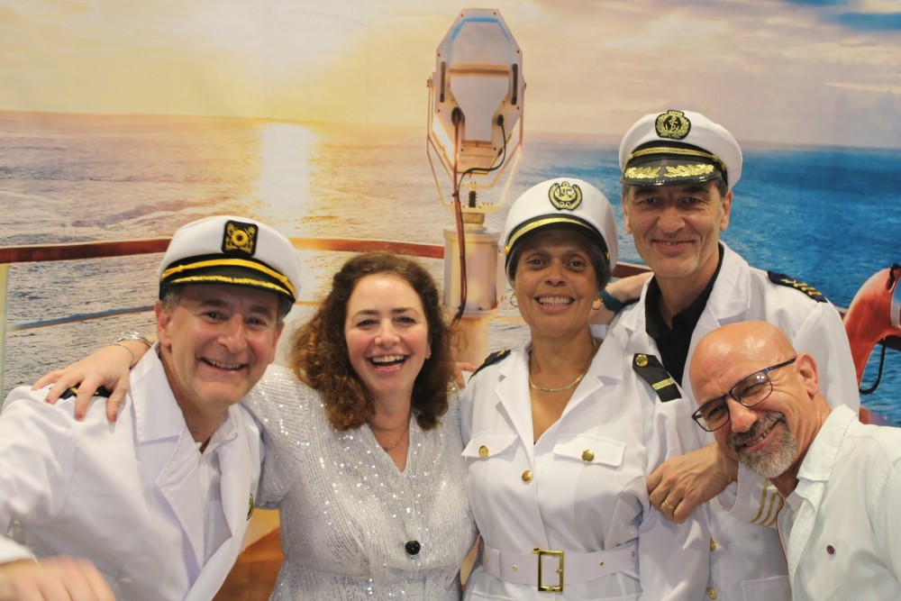 04_11_23__20_23_18_0