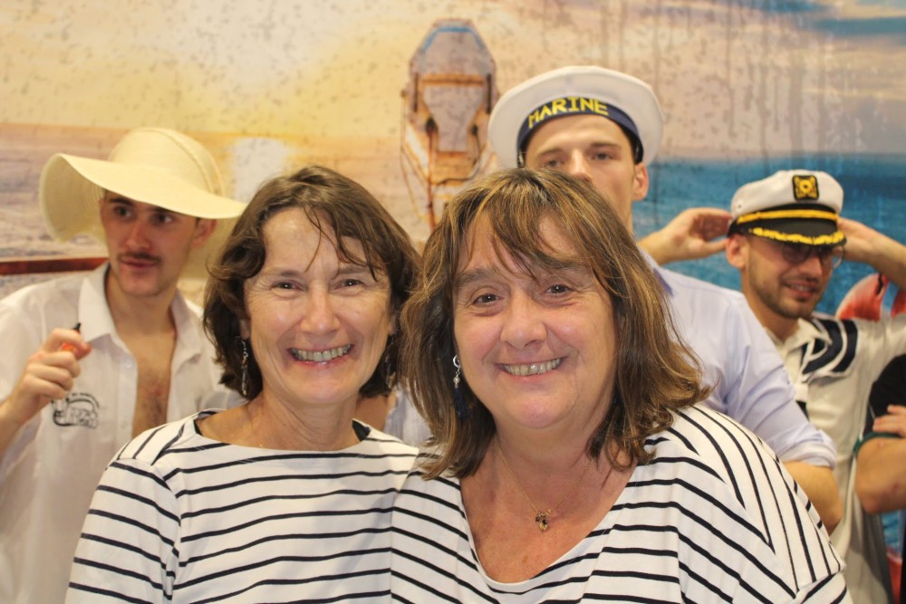 04_11_23__23_41_19_0