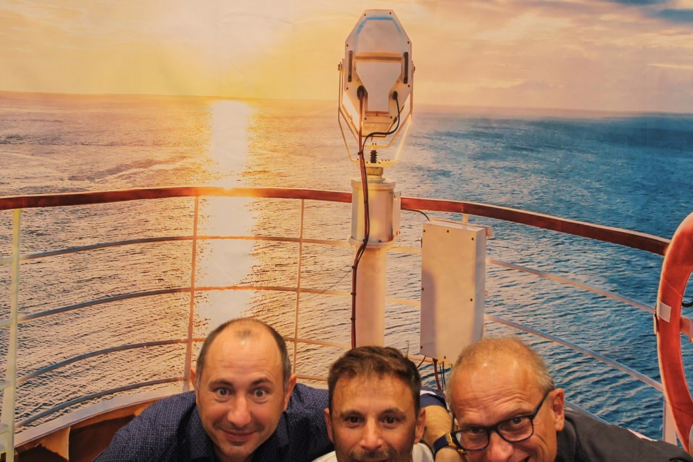 04_11_23__22_11_51_0