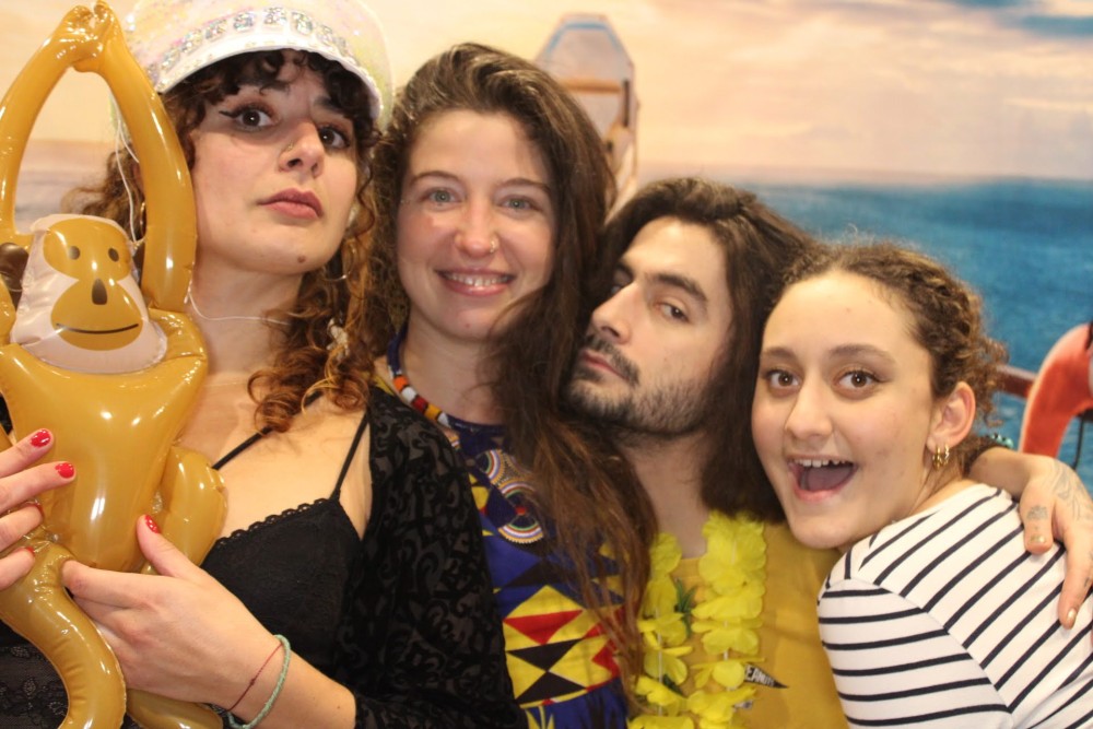 04_11_23__20_51_13_0