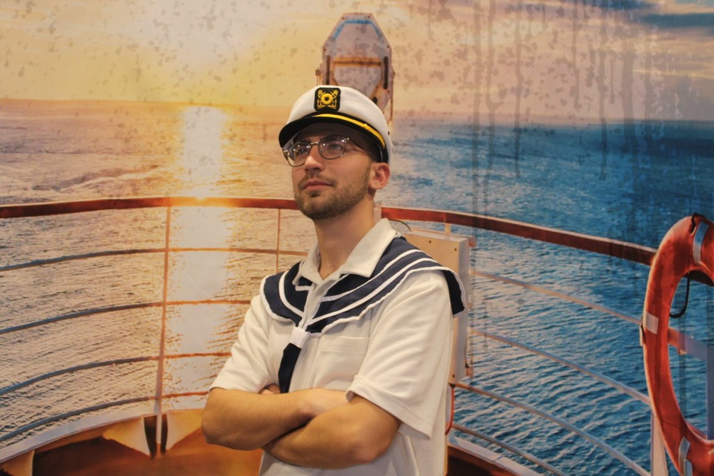 04_11_23__23_44_44_0