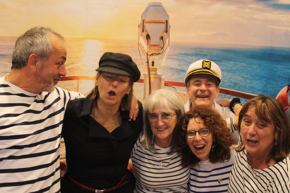 04_11_23__20_44_32_0