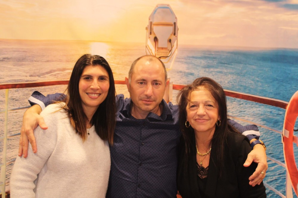 04_11_23__21_53_13_0