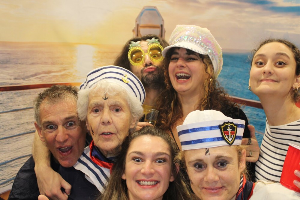 04_11_23__22_33_42_0