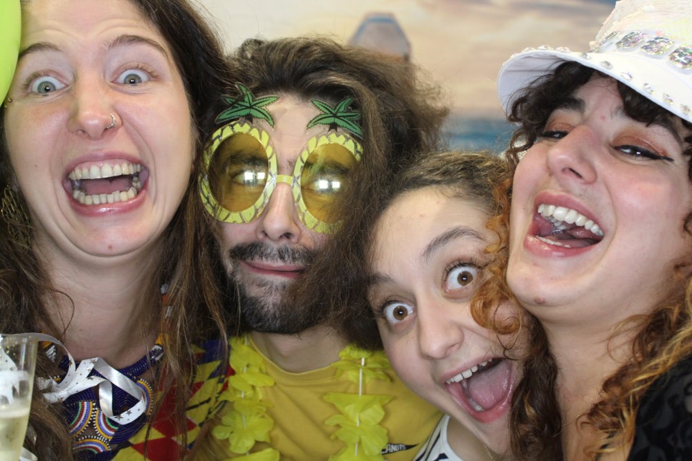 04_11_23__21_09_28_0