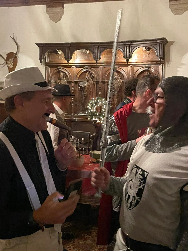 4DC1D504-8E70-4AE8-BC12-C3173302C722